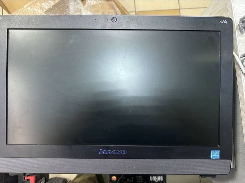 Моноблок Lenovo S200z pentium j3710 1,6ghz/ram8gb/ssd 256gb
