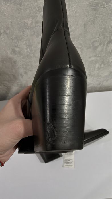 Нові шкіряні козаки 39р.