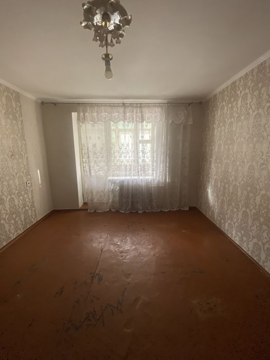 1 кімнатна квартира на Виставці
