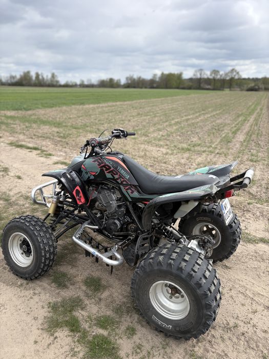 Yamaha raptor 660