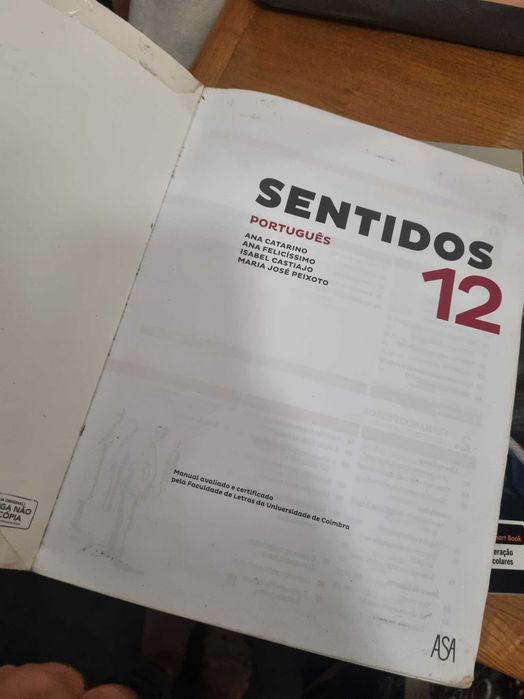 Manuais escolares