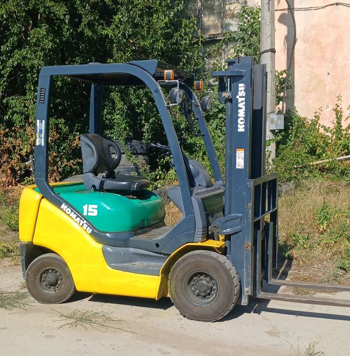 Продам погрузчик Komatsu FD 15
