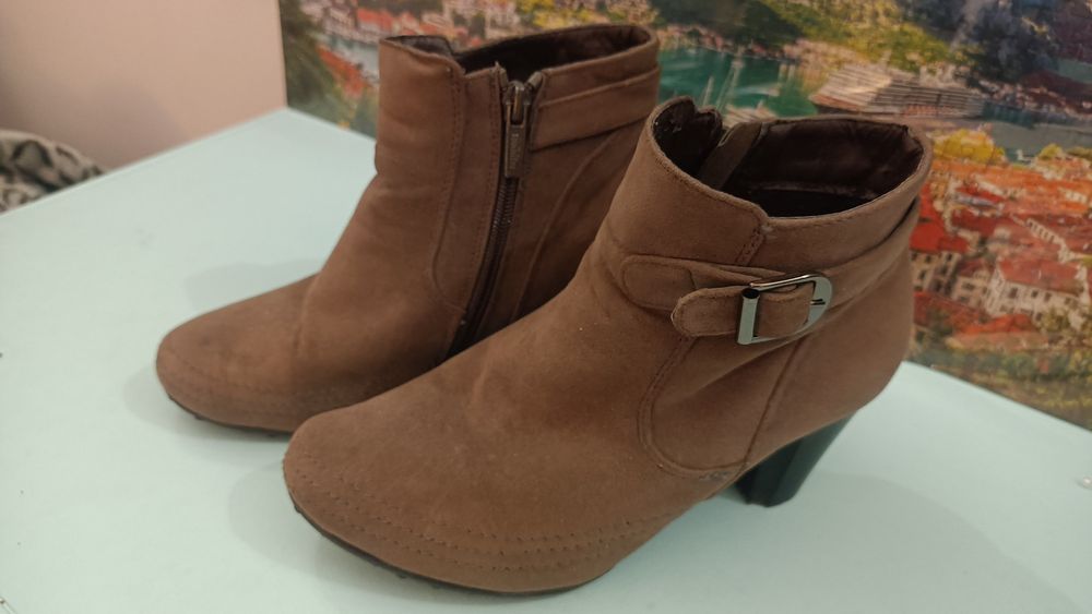 Botki szaro-beżowe Jennifer 37