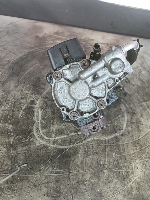 Bomba Injectora VAG 1.6 TDI 03L130755H