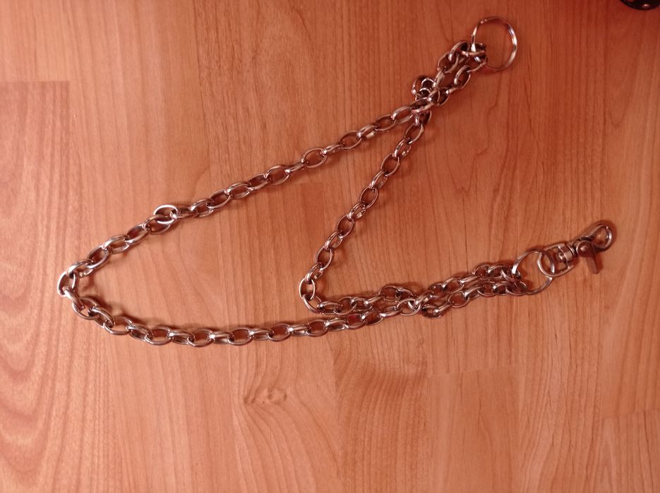 Correntes, pulseira, colar e anel