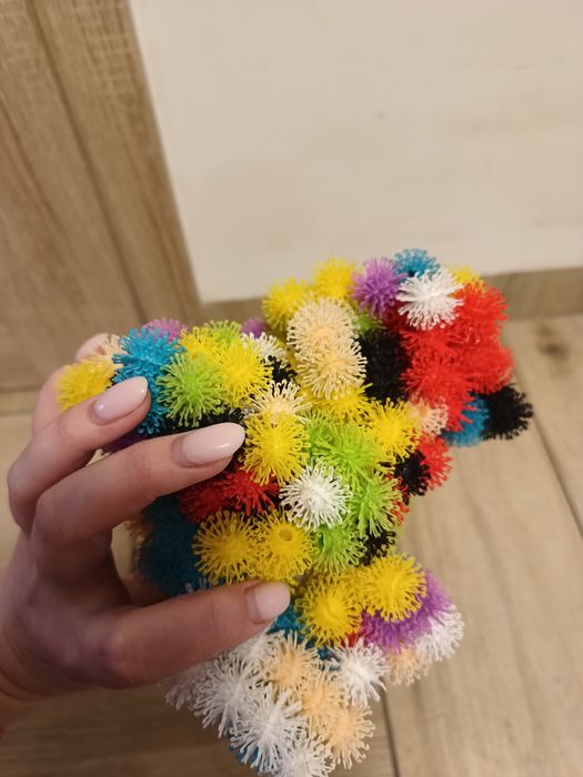 Rzepy czepy zabawka kreatywna klocki kulki układanka