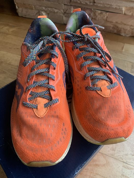 Бігові кросівки Saucony р.44