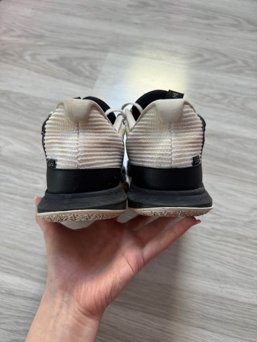 Buty do koszykówki Nike Kyrie 5 rozmiar 44.5