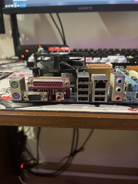 Мат. Плата Gigabyte GA-P43-ES3G