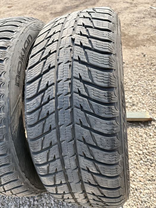 Opony zimowe 235/55 R18 104H