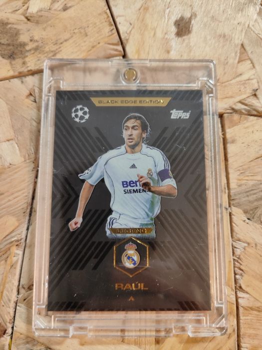 Raúl Black Edge Edition Match Attax Extra Topps – Legend (Real Madrid)