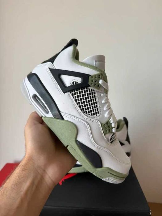 Nike „Oil Green” AIR Jordan 4 R.40