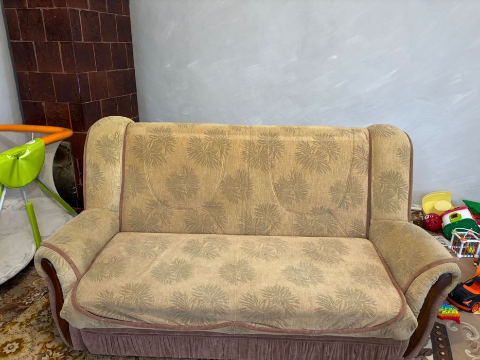 Продаю диван. Б/у