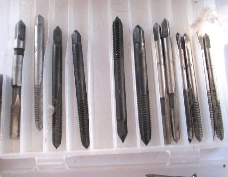 Метчики и плашки времен СССР