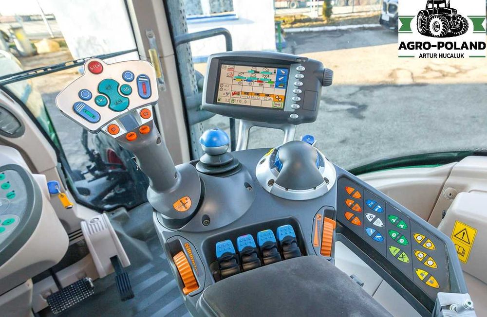 Трактор сільськогосподарський FENDT 922 PROFI - 2008 рік - 65 км/г