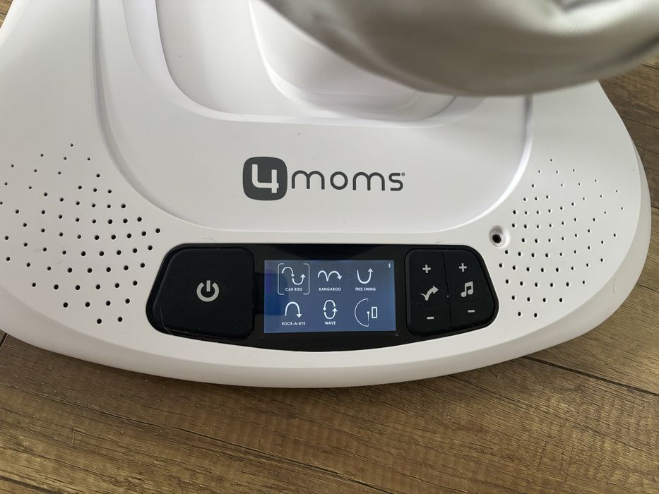 Крісло-гойдалка 4moms MamaRoo 4.0