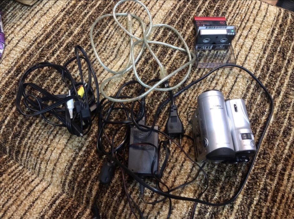 Kamera sharp viewcam z vl z100+ kasety  i okablowanie retro