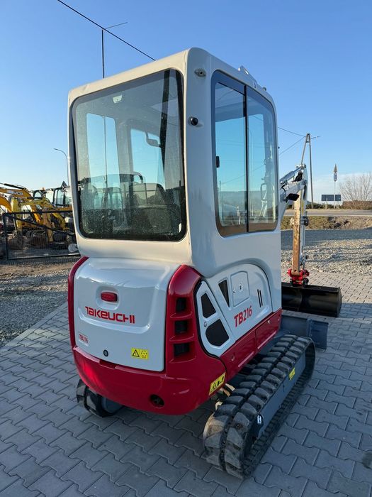 Takeuchi Tb216  Minikoparka Takeuchi Tb216. Świetny stan. Mini koparka