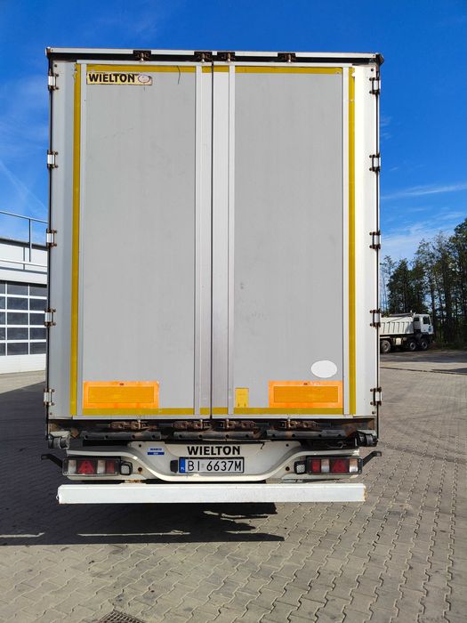 Wynajem naczepy firanki Wielton NS-3