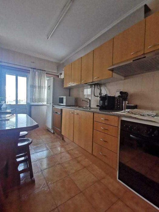 Arrendamento Apartamento em Aver-o-Mar - disponível fim de Março