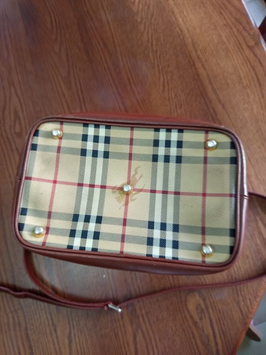 Saco Burberry original muito bom