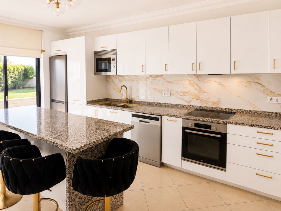 Moradia T3 de Excelência no Condomínio Magnólia Village – Mosqueira, Albufeira