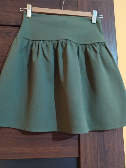 Spódniczka dziewczęca khaki rozmiar XS
