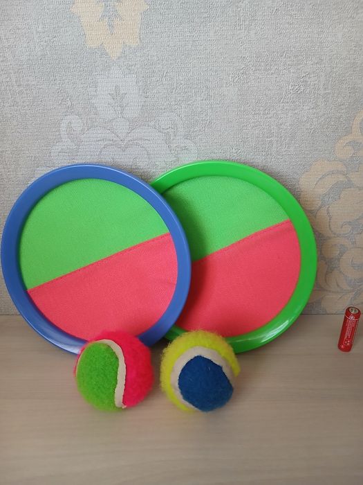 Розвиваючі іграшки для дітей, пазли, кетчбол, мемо