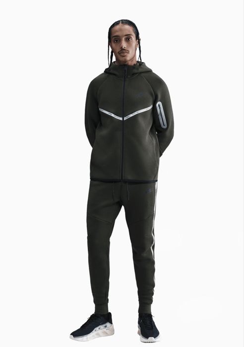 Костюм Nike Tech Fleece in dark green