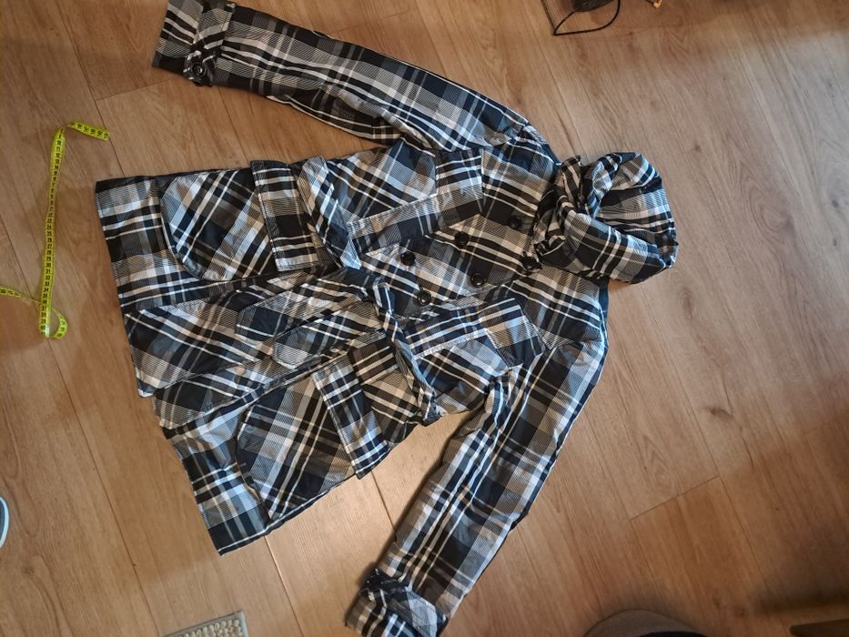 Куртка фірмова розмір s m