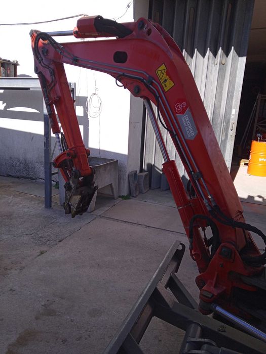 Giratória Volvo 2.5 T