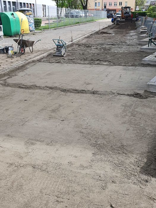 Budowa dróg, utwardzanie terenu