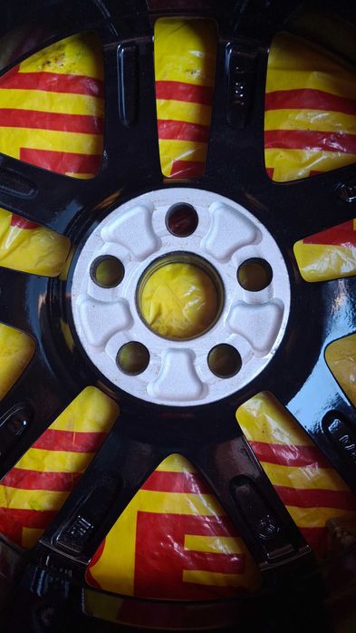 Koła felgi Lexus CT 200H 7J ET45 17" 215/45/17-Opony Yokohama