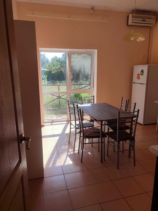 Свій котедж у Коблеві біля моря здам в оренду.