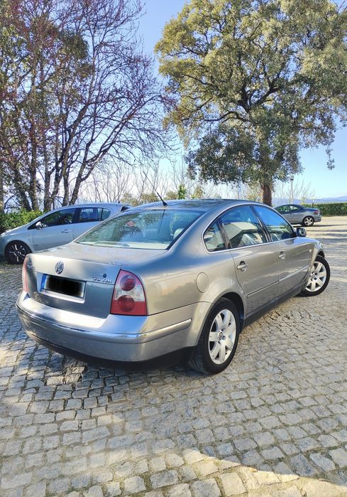 VW Passat 2.5 TDI CX automática//Highline