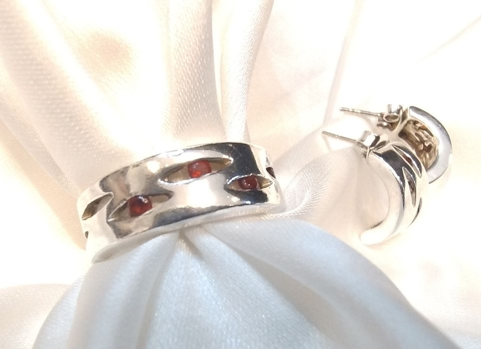 Srebrny komplet kolczyki i pierścionek