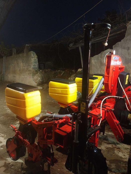 Semeador de milho mater macc