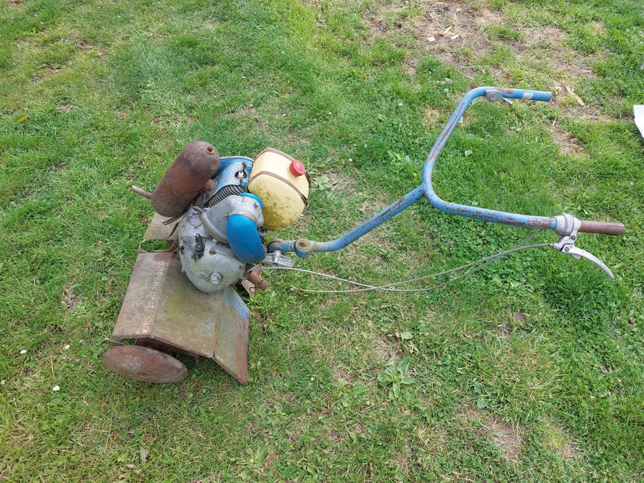 Glebogryzarka spalinowa