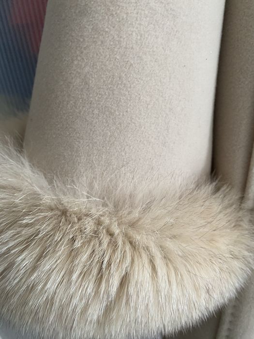 Plaszczyk valmeline z naturalnym futrem