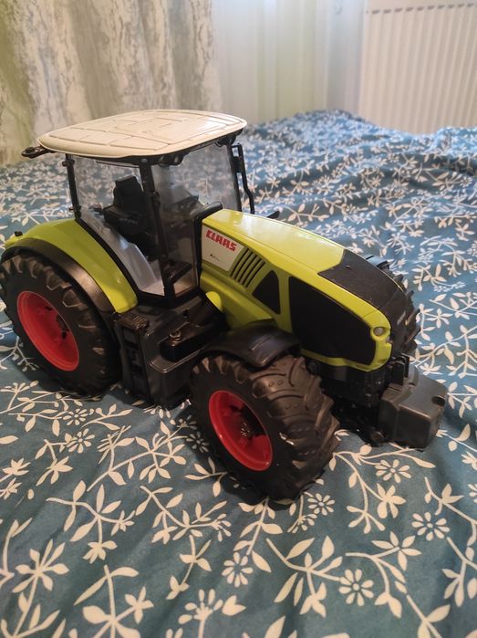 Ciągnik Claas zabawka