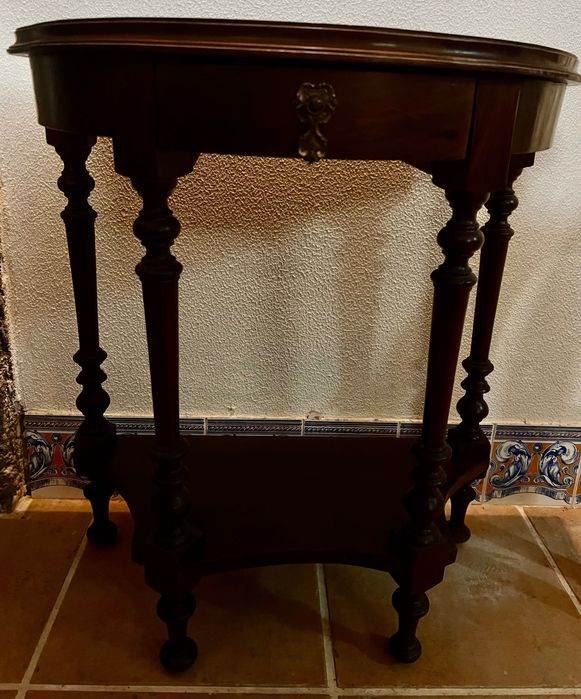 Mesa de apoio , meia lua