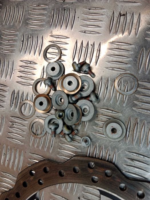 Honda CB 750 Hornet Tarcze Hamulcowe Przód Przednie Tarcza 23+