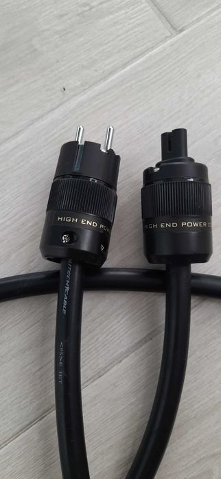 Продам сетевой кабель FURUTECH