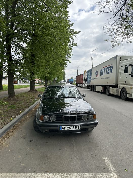 Продам BMW E34 М20б25