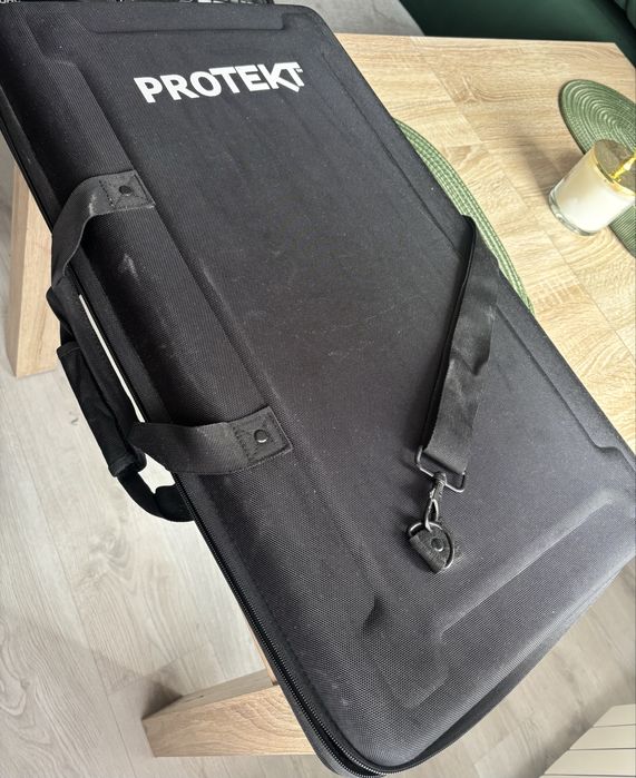 Konsola DDJ 800 + Case