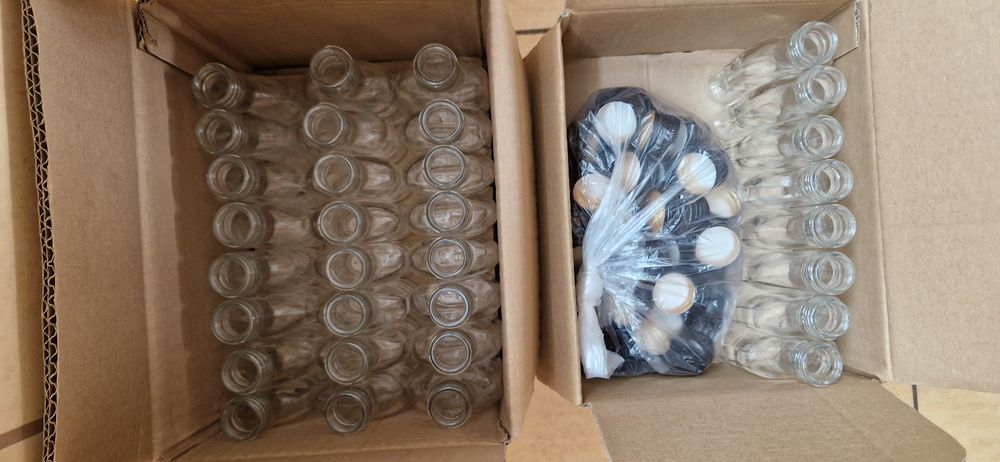 Butelki 100ml z nakrętkami