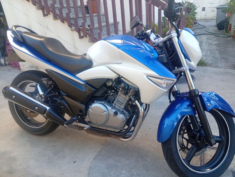 Suzuki inazuma 250 em muito bom estado 33mil pronta para rolar  material super fiável e baixa manutenção