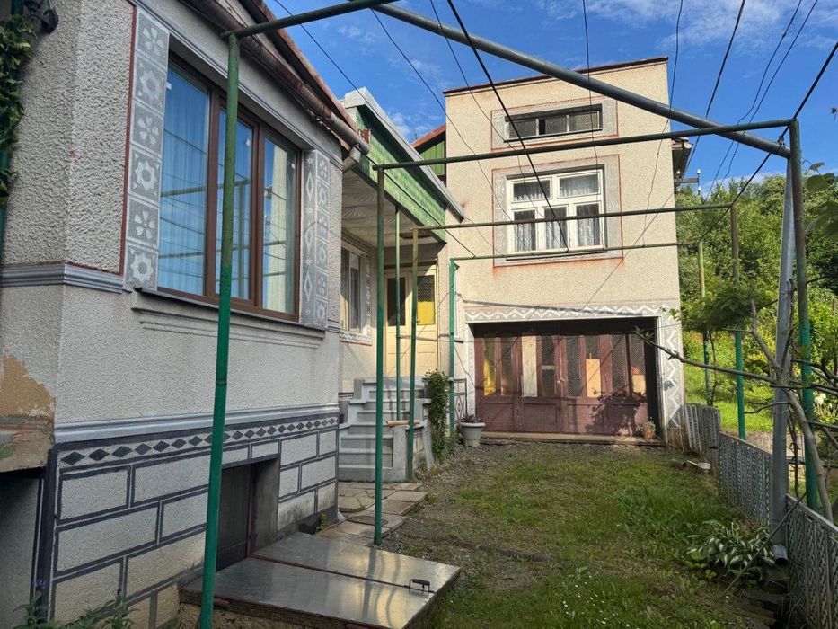 Продаж гарного будинку Кольчіно.