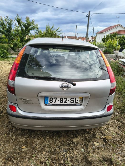Vendo Nissan Tino 1.8