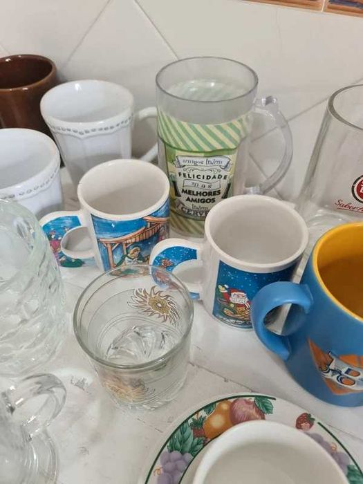 Conjunto Lote Copos Canecas Louças Porcelanas Vidros Taças Antigos